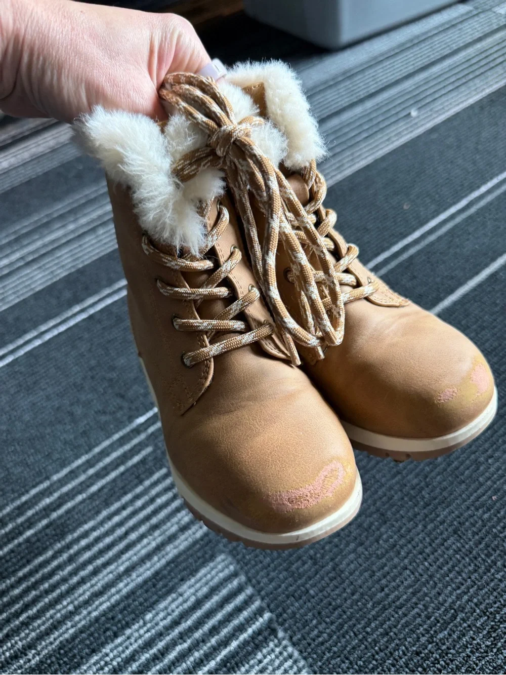 Girls Tan Faux-Fur Lined Winter Boots